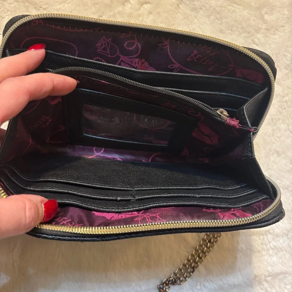 Betsey Johnson Wallet Black Cream Striped Wristlet Faux Leather Ziparound FLAWS